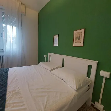 Apartman Sauro 43 *